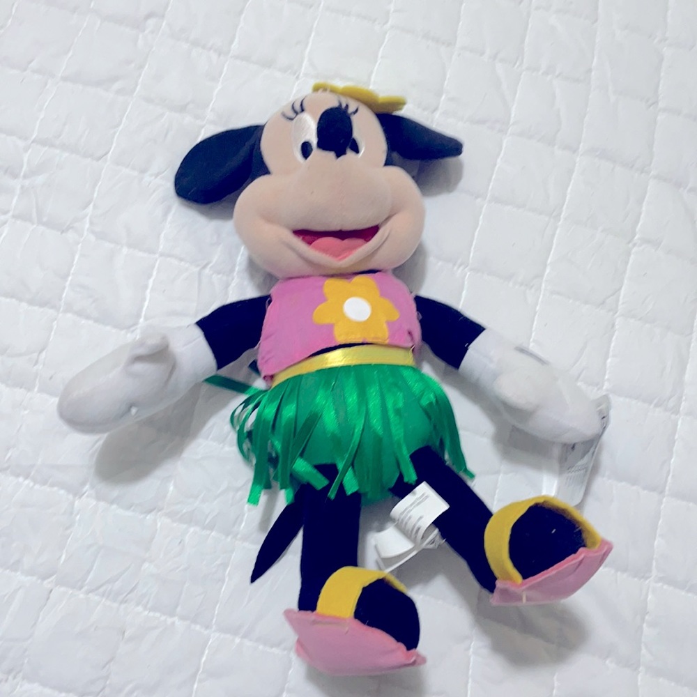 Disney Minnie hula plush doll NWT